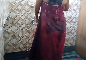 Indian Bhabi Sexual intercourse In A Bathroom with Red Tawal (Localsex31)
