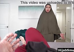 Muslim step mother fucks step son in the interest step daddy is most important