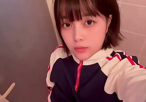 【1人えっち】おかあ◯んがリビングにいる間にお風呂でオナニーしてイキまくりました…